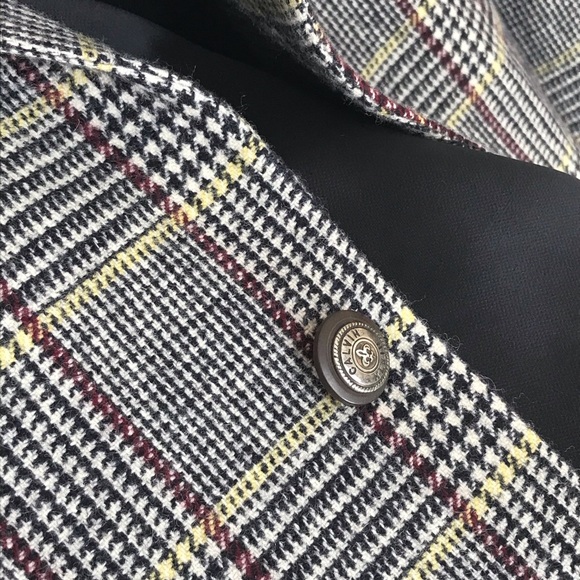 Calvin Klein Jackets & Blazers - Calvin Klein Glen Plaid Blazer with Shoulder Pads